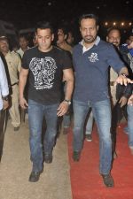 Salman Khan at Police show Umang in Mumbai on 5th Jan 2013 (166).JPG